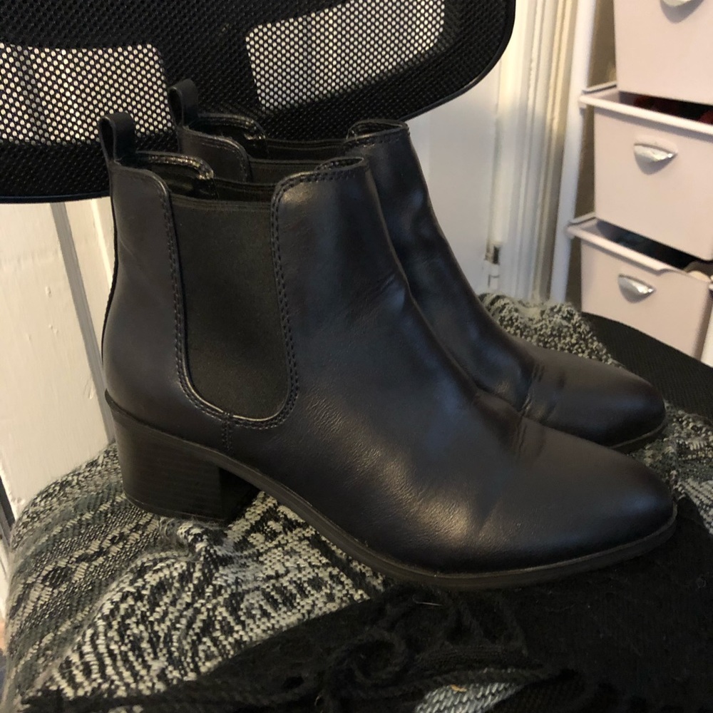 Black Chelsea Boots